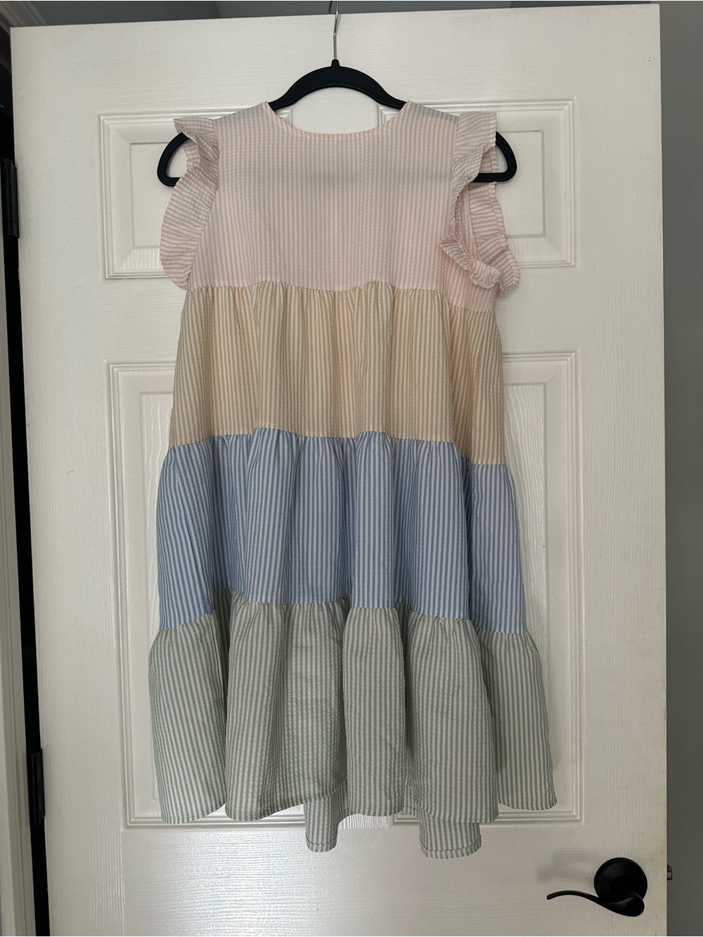 Cute dress!